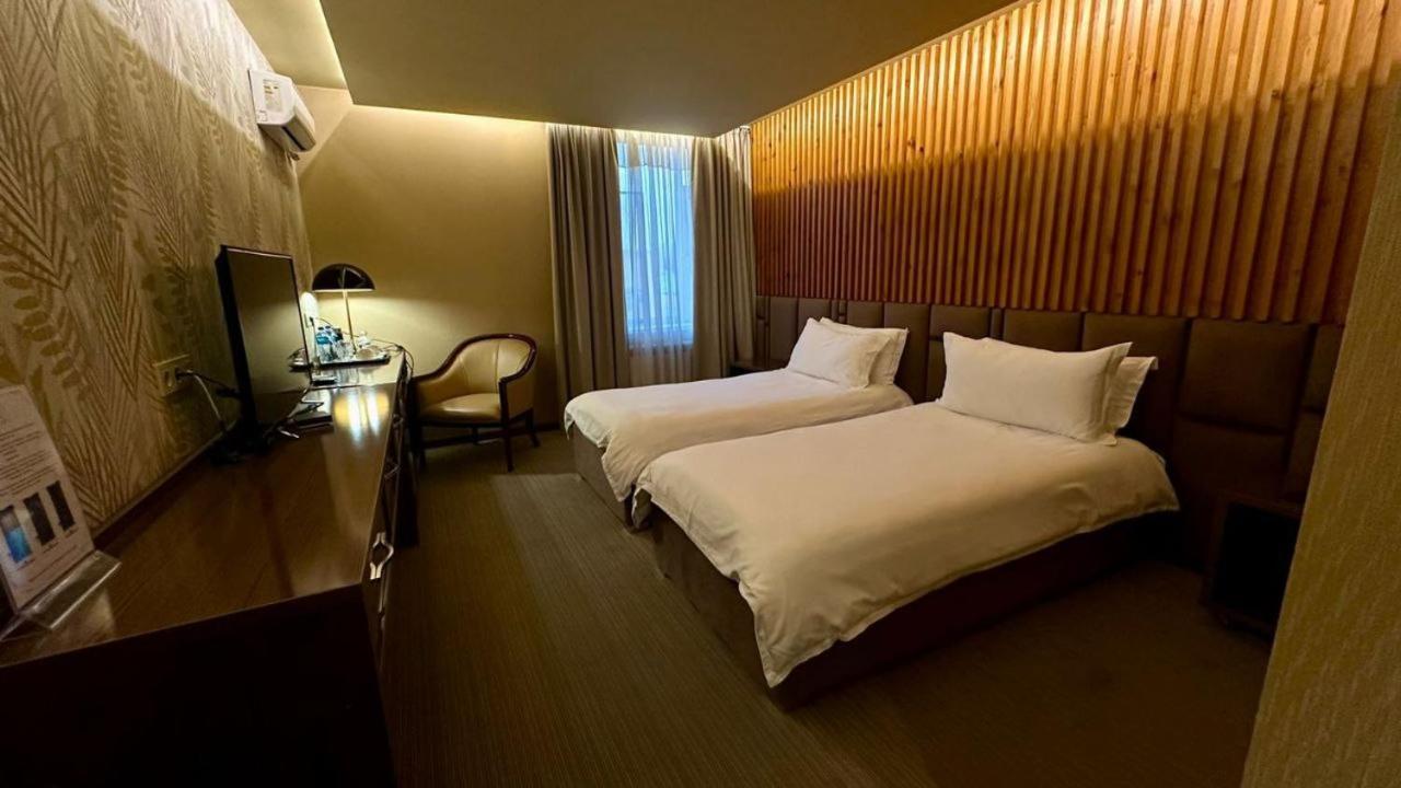 Barhat Hotel & Spa Taraz Dış mekan fotoğraf