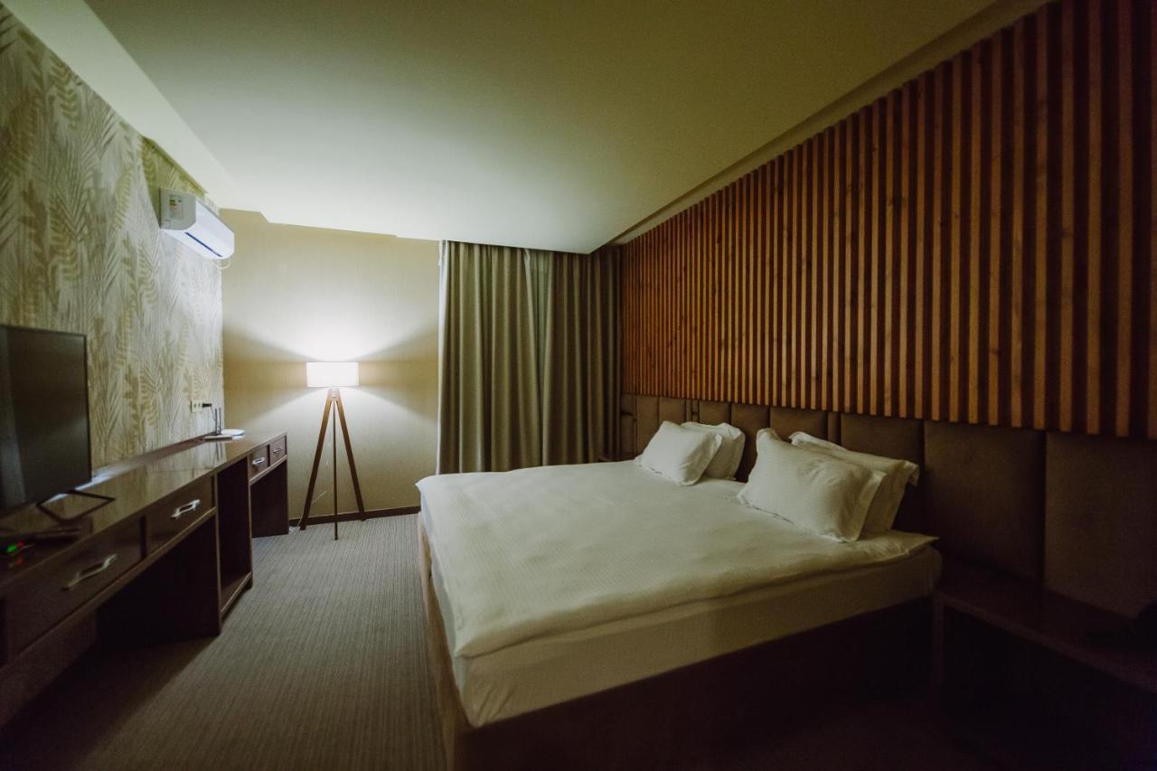 Barhat Hotel & Spa Taraz Dış mekan fotoğraf