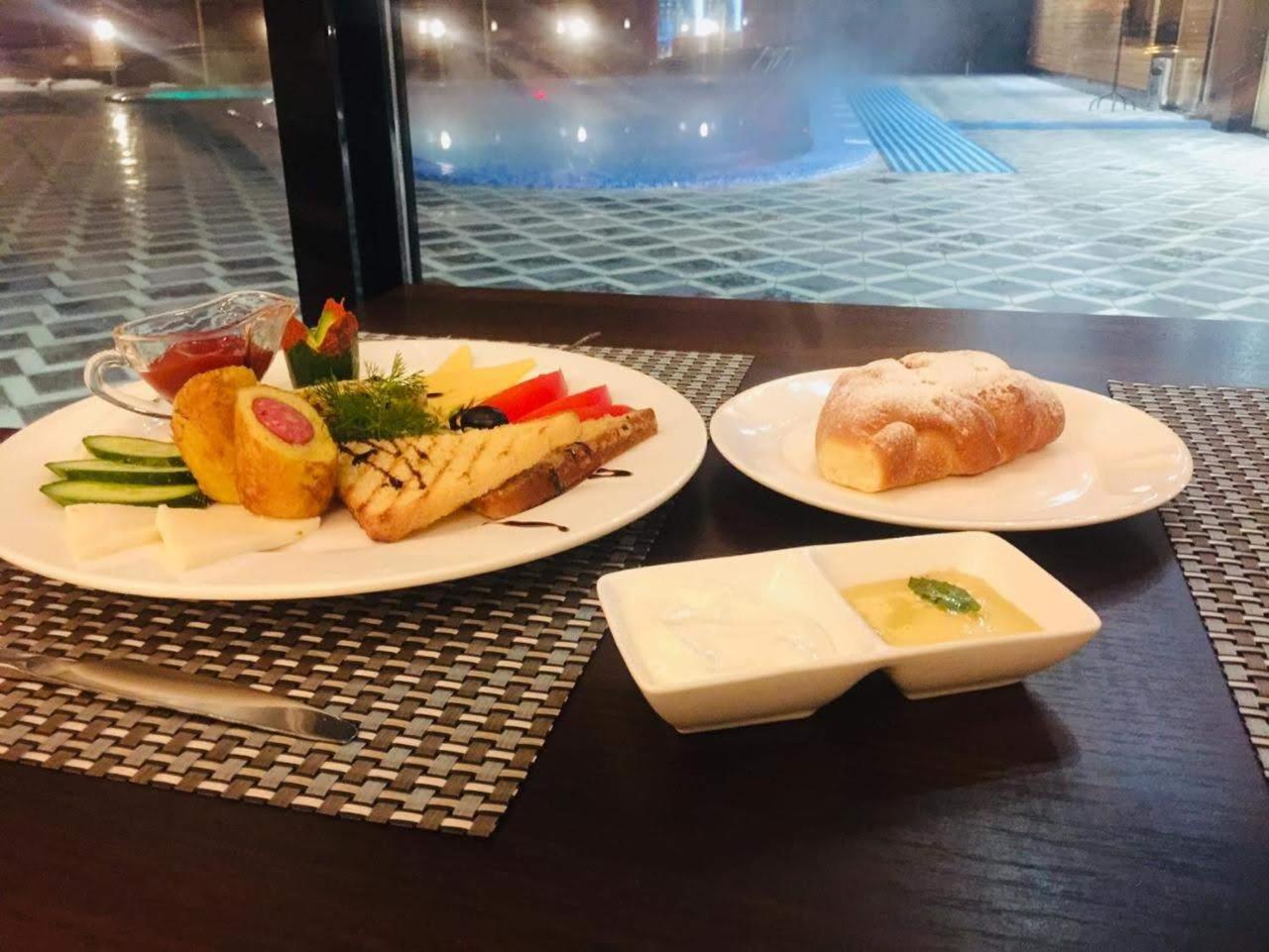 Barhat Hotel & Spa Taraz Dış mekan fotoğraf